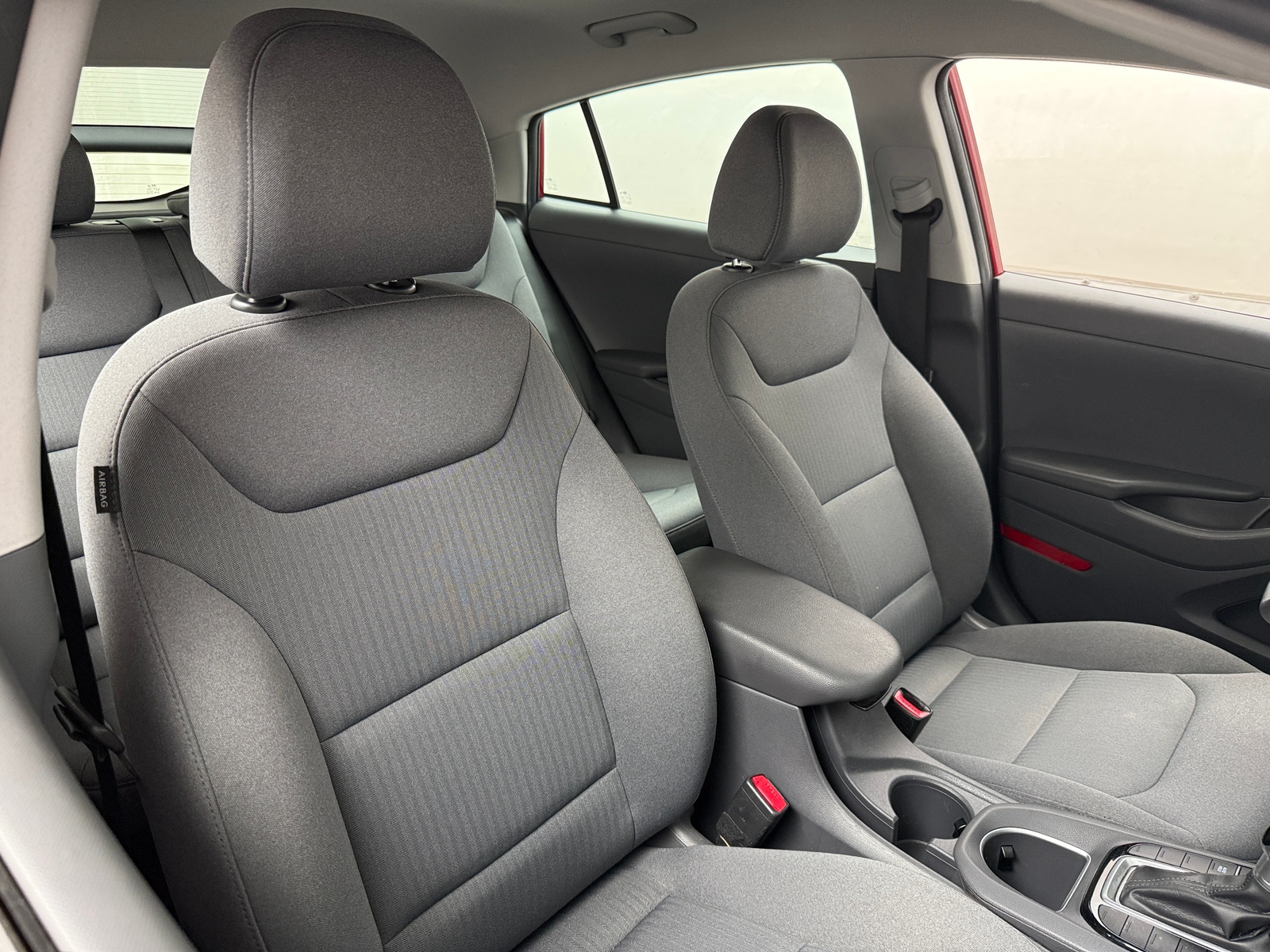 Thumbnail: 2022 Hyundai Ioniq - 2