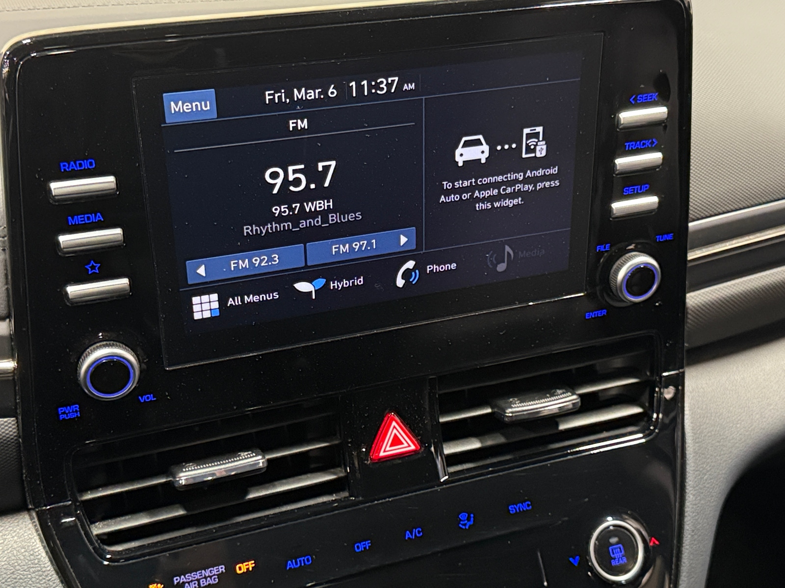 Thumbnail: 2022 Hyundai Ioniq - 4