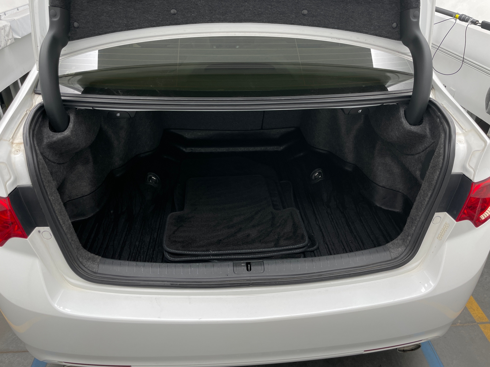 Thumbnail: 2013 Acura TSX - 6