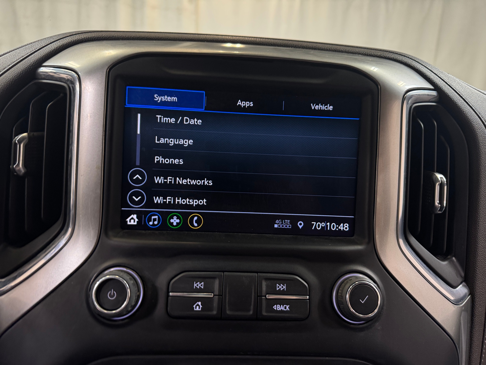 Thumbnail: 2022 Chevrolet Silverado 2500 - 4