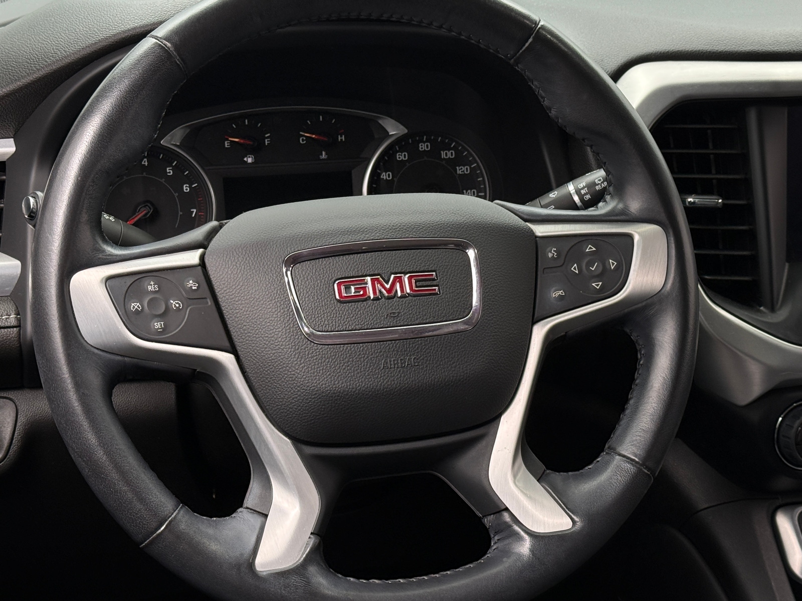 Thumbnail: 2022 GMC Acadia - 4