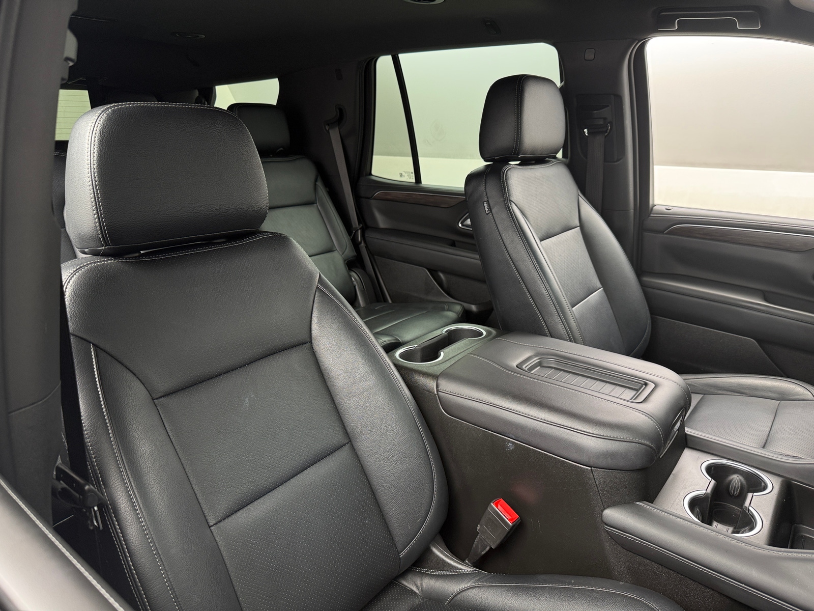 Thumbnail: 2022 Chevrolet Tahoe - 2