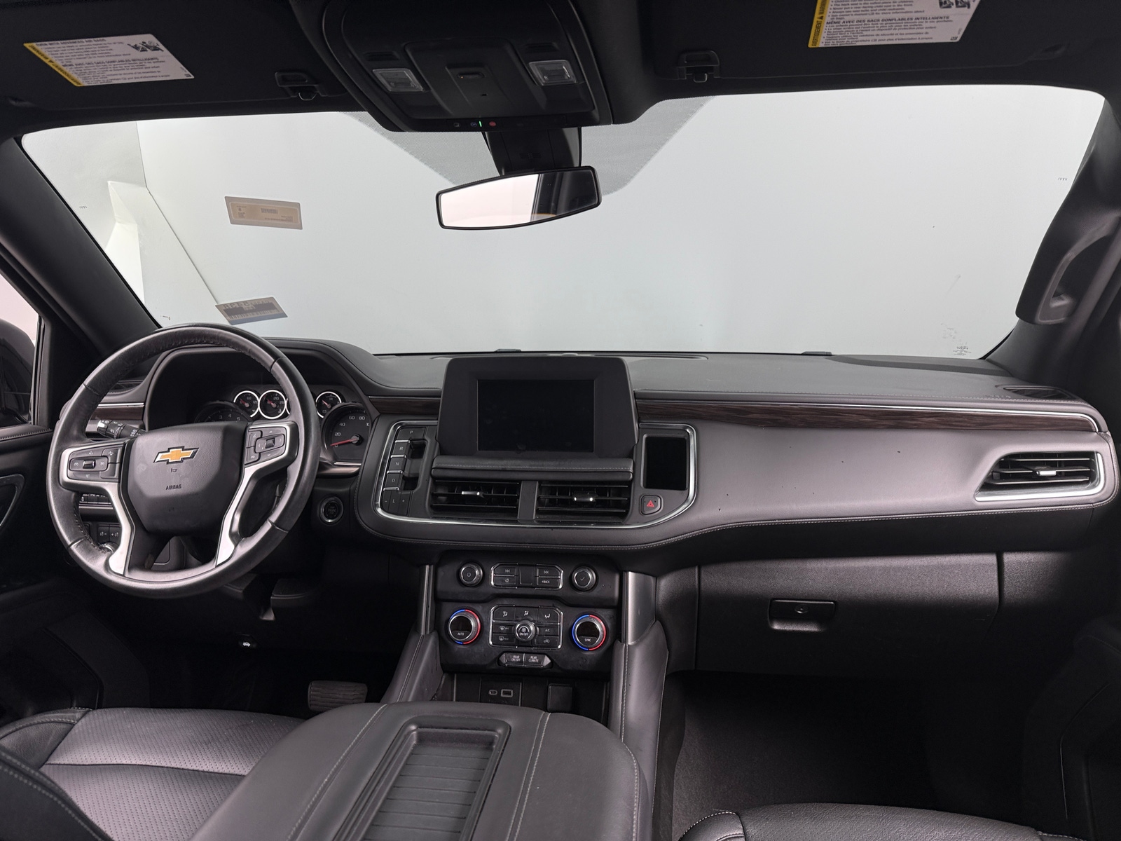 Thumbnail: 2022 Chevrolet Tahoe - 3