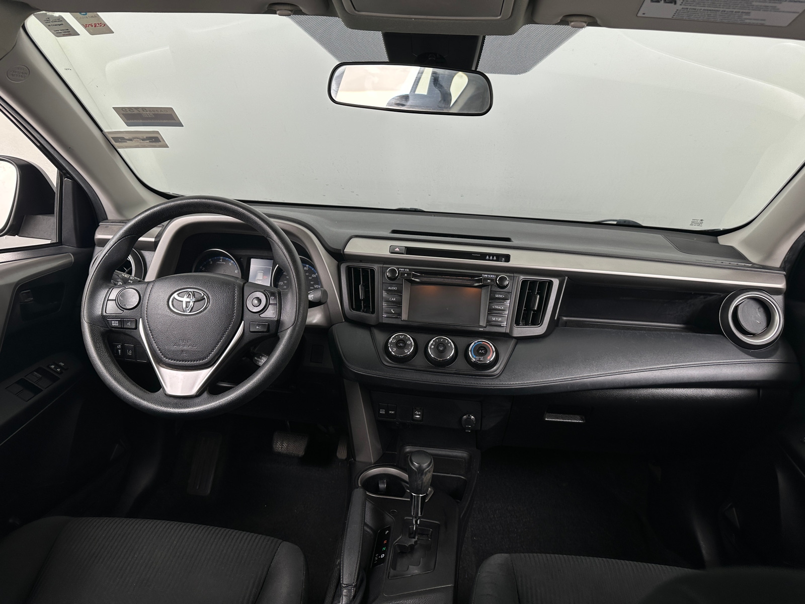 Thumbnail: 2018 Toyota RAV4 - 3