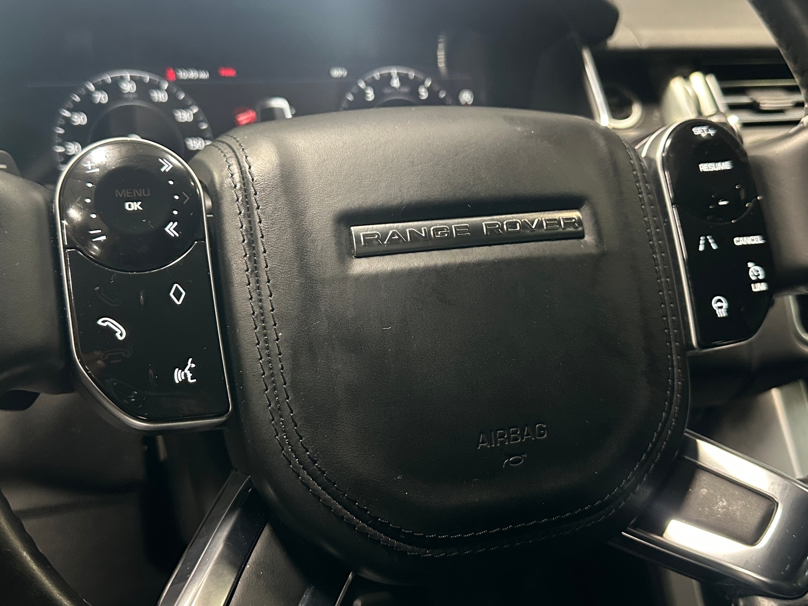 Thumbnail: 2022 Land Rover Range Rover - 4