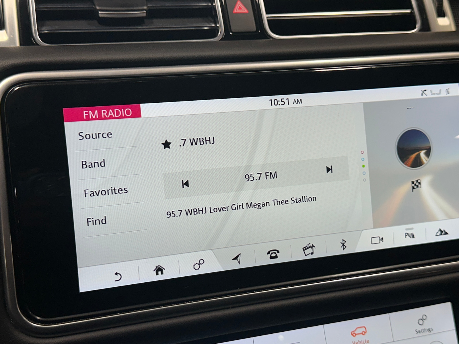 Thumbnail: 2022 Land Rover Range Rover - 3