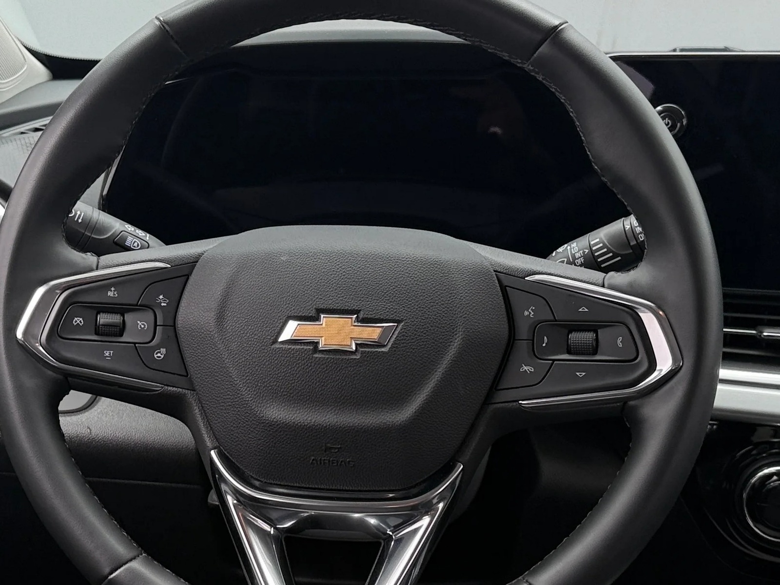 Thumbnail: 2025 Chevrolet Trax - 5