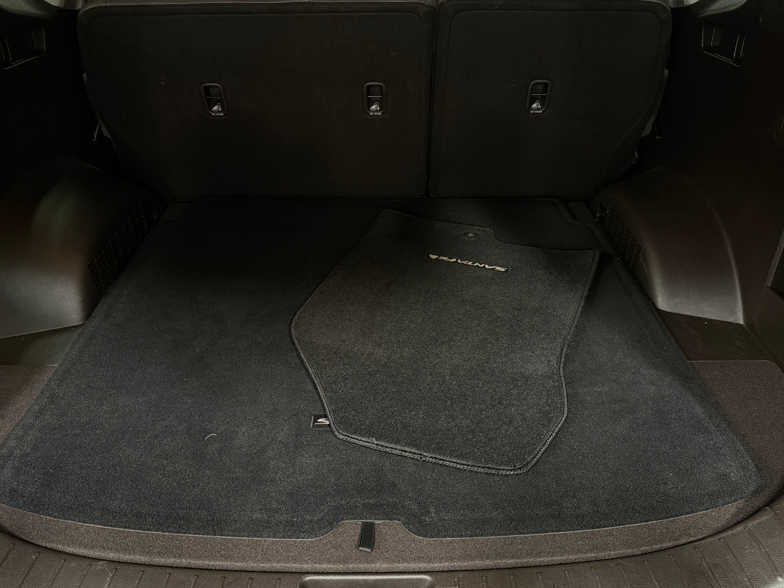 Thumbnail: 2020 Hyundai Santa Fe - 6