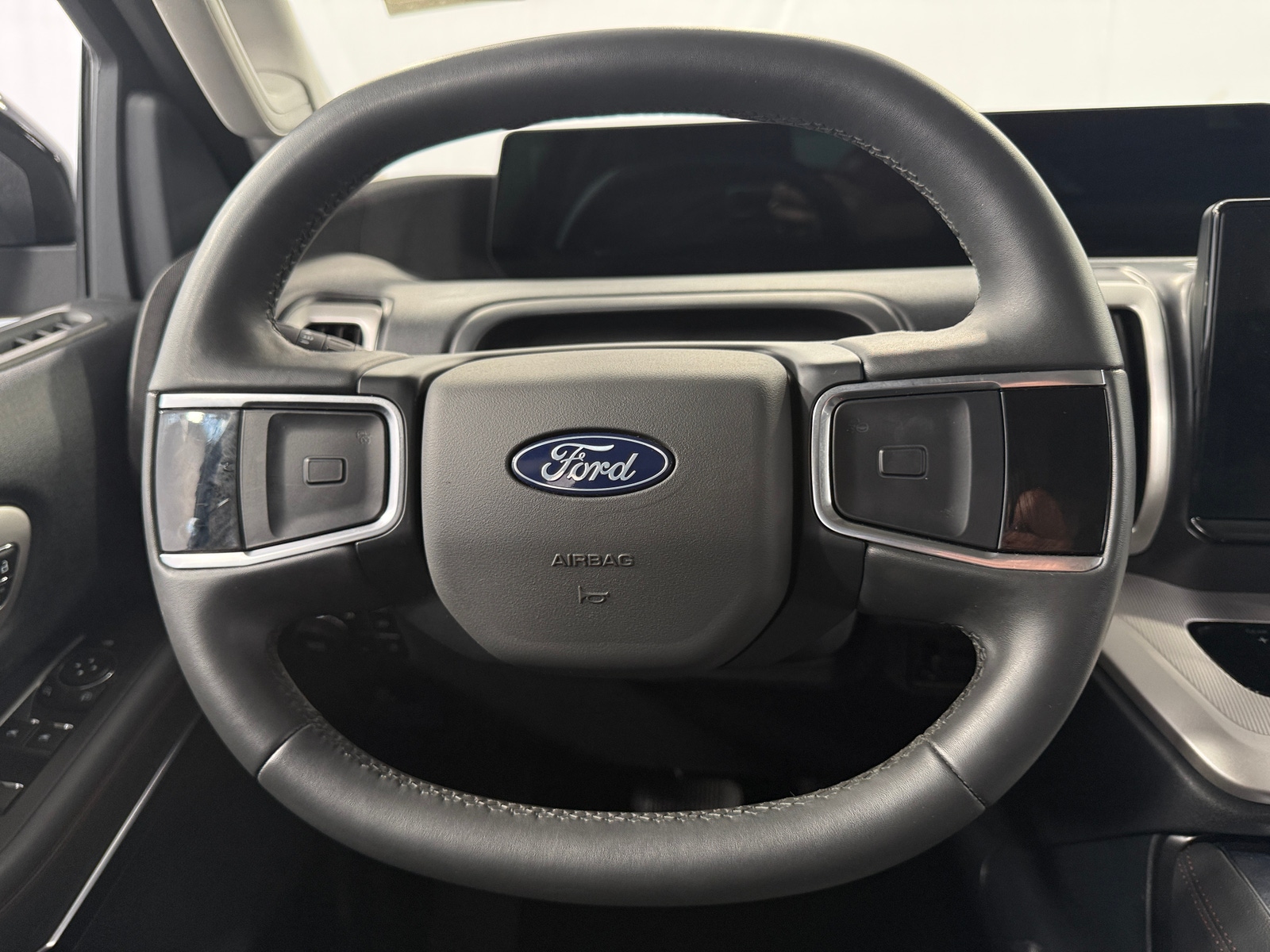Thumbnail: 2025 Ford Expedition - 5