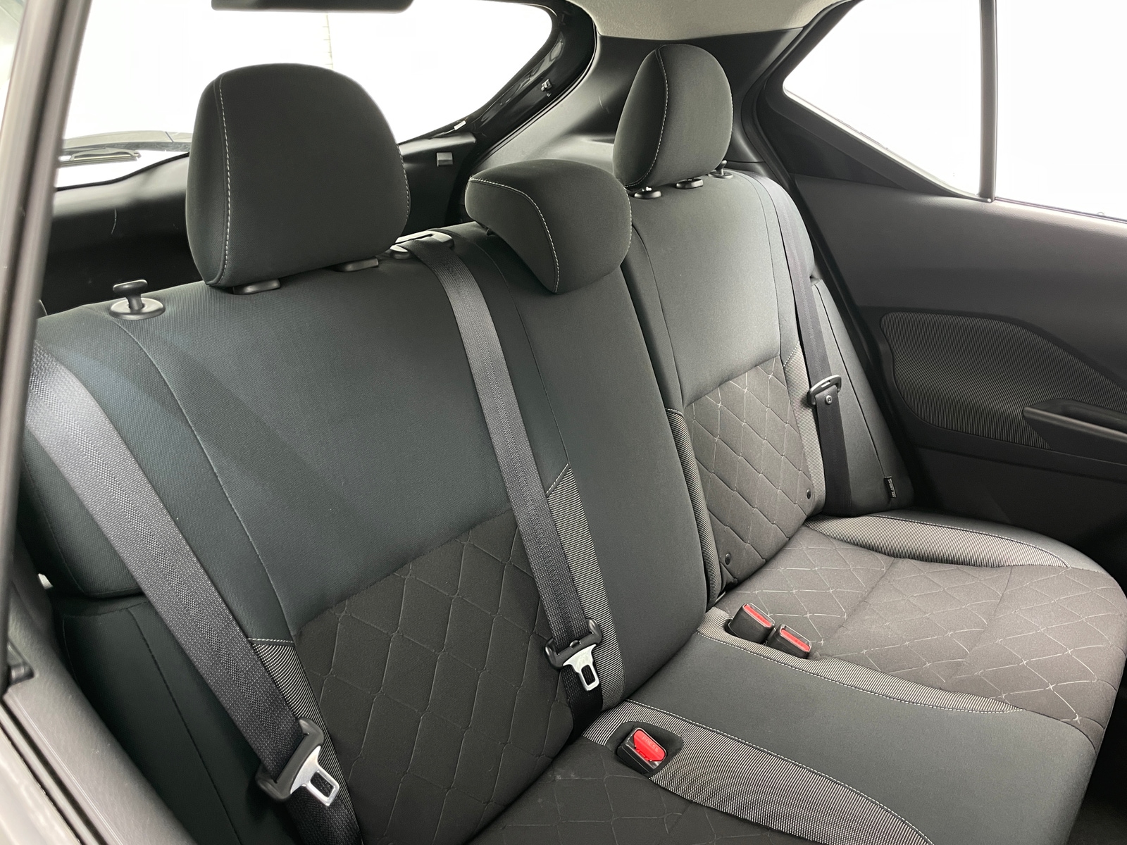 Thumbnail: 2020 Nissan Kicks - 6