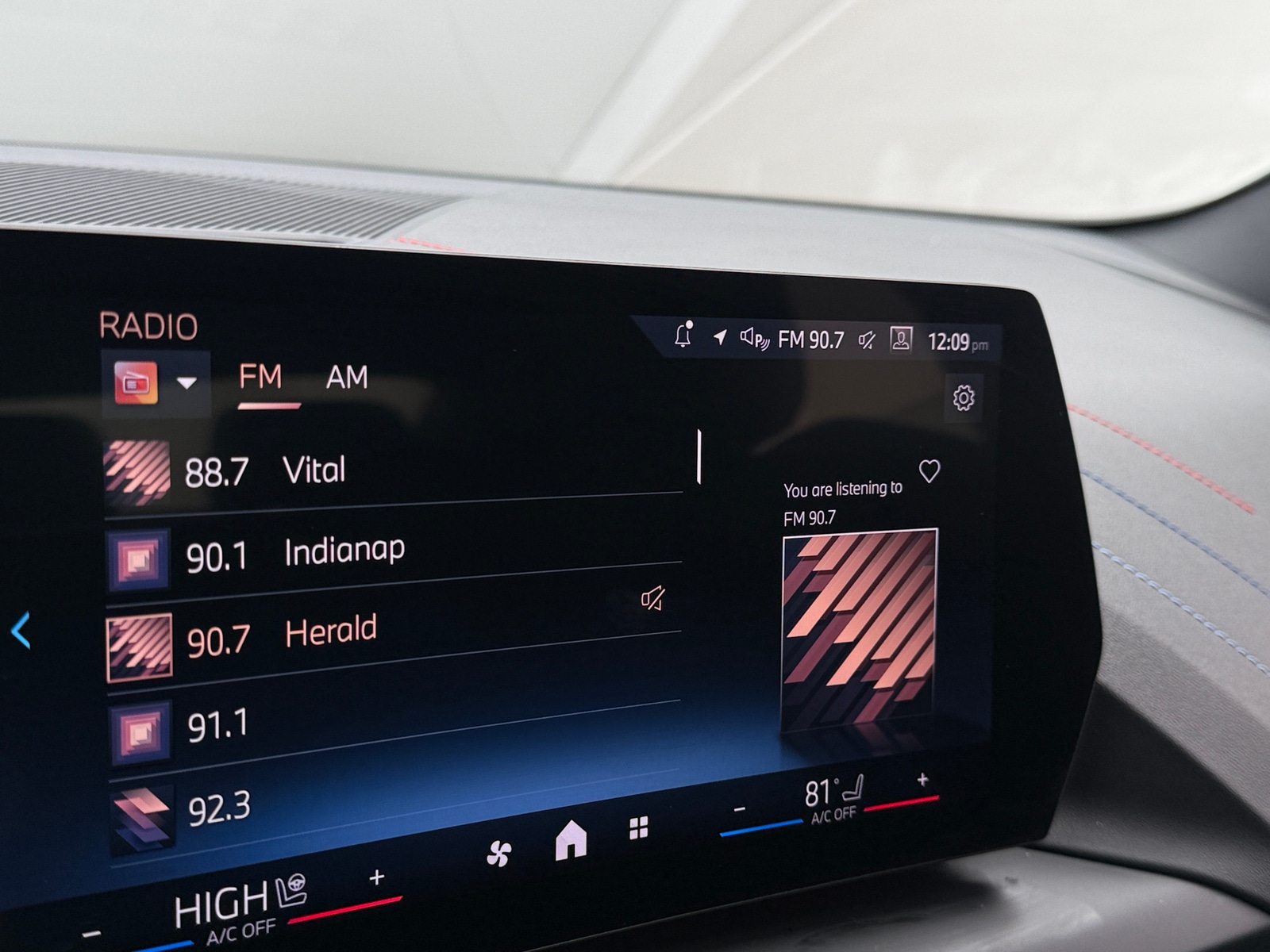 Thumbnail: 2025 BMW 2 Series - 3