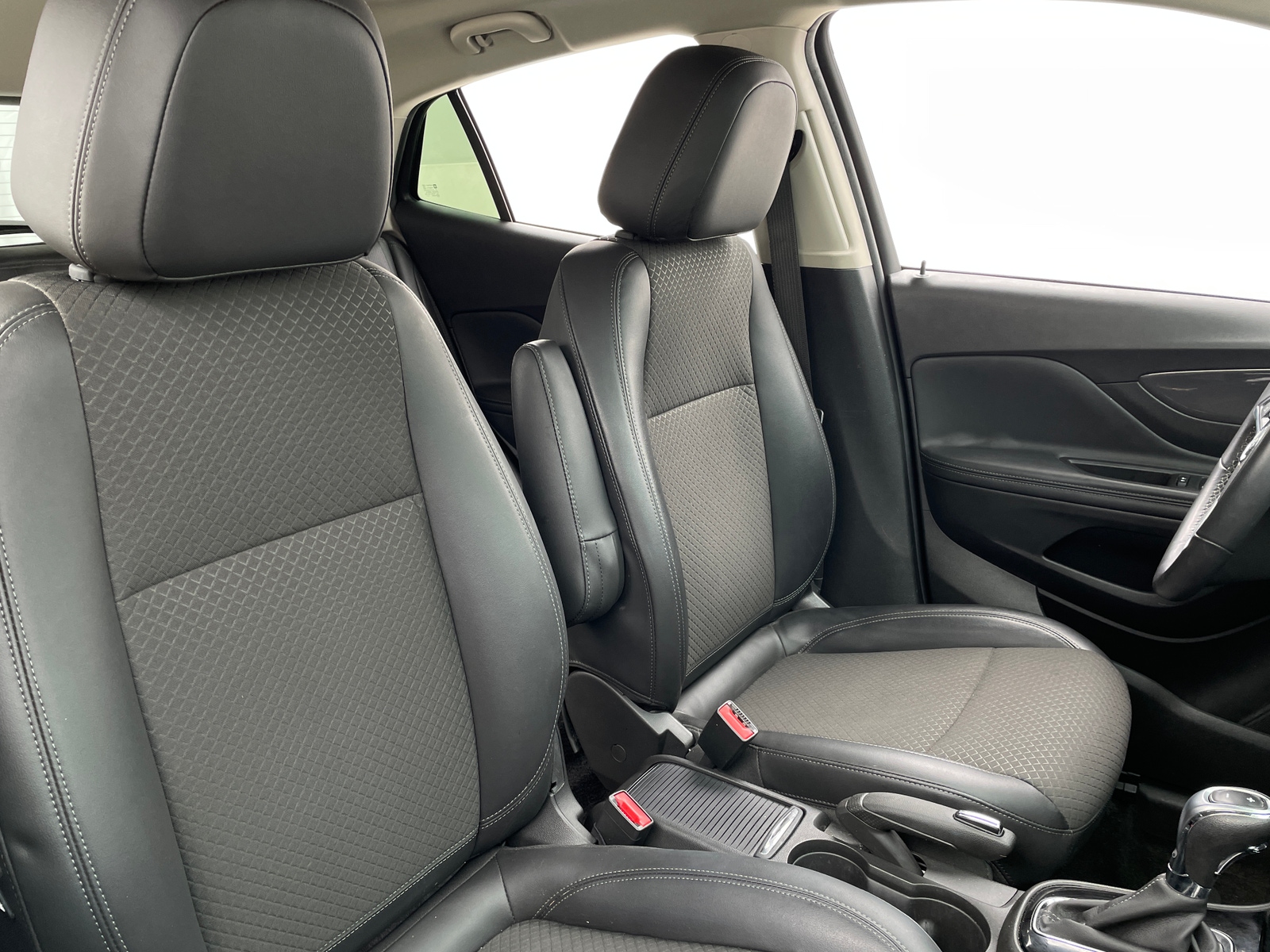 Thumbnail: 2020 Buick Encore - 2