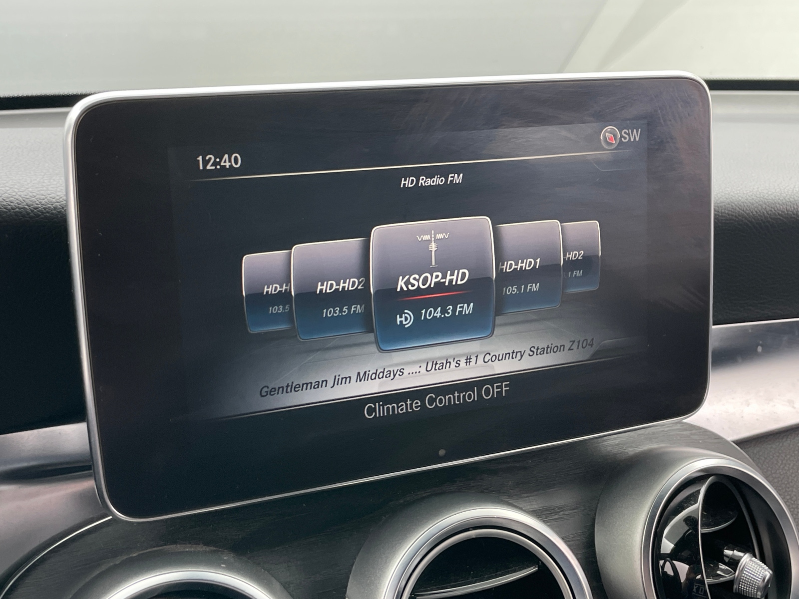 Thumbnail: 2018 Mercedes-Benz GLC - 3