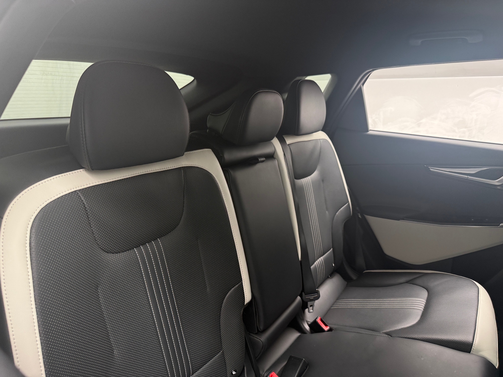 Thumbnail: 2023 Kia EV6 - 5