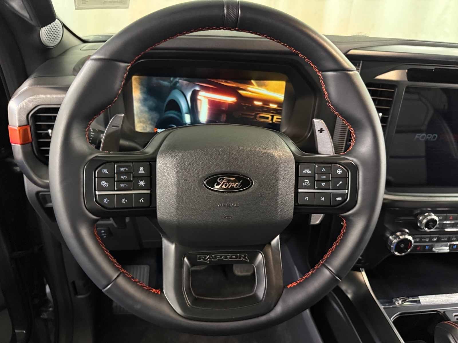 Thumbnail: 2025 Ford Econoline - 4