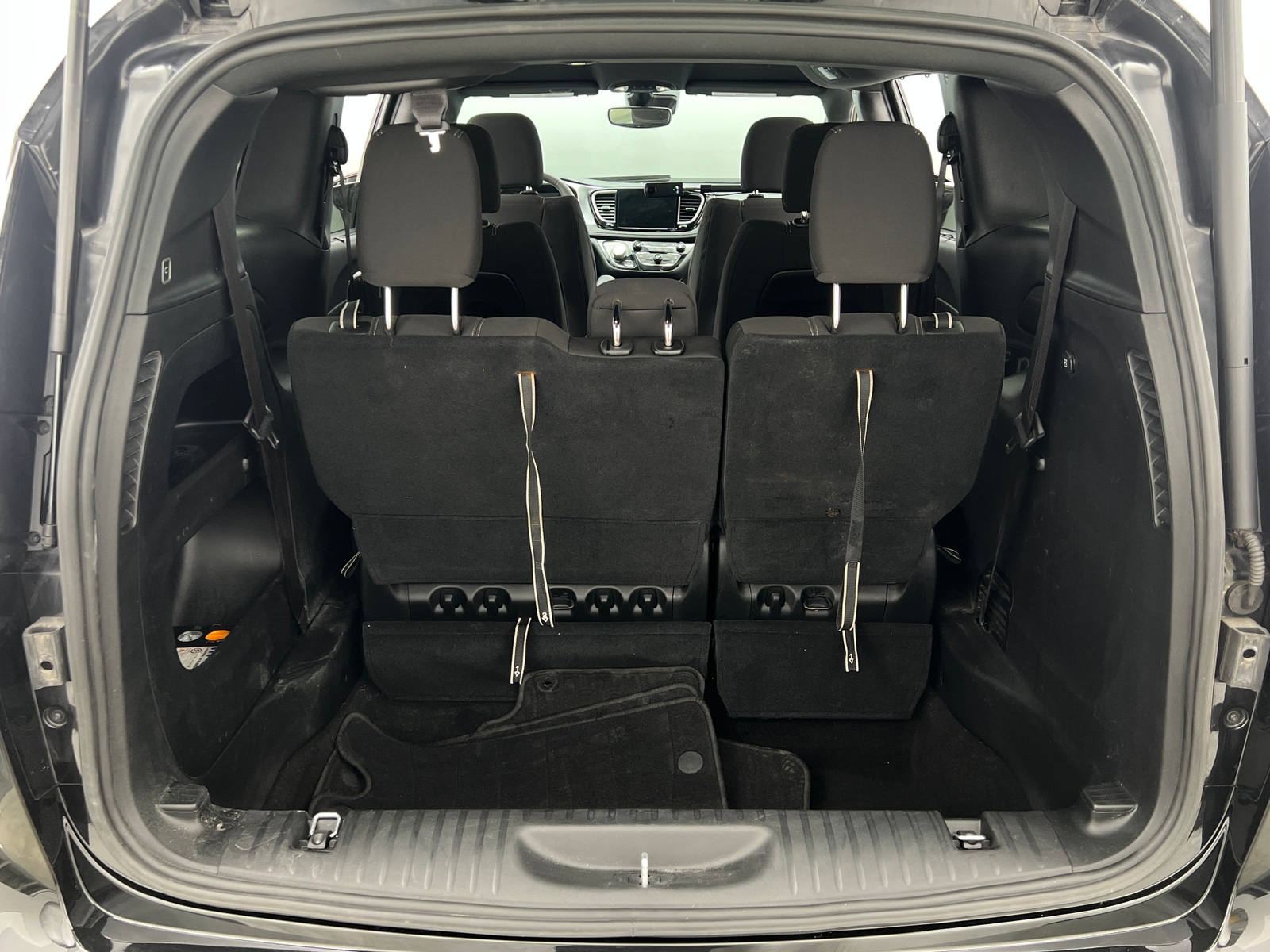 Thumbnail: 2022 Chrysler Pacifica - 7