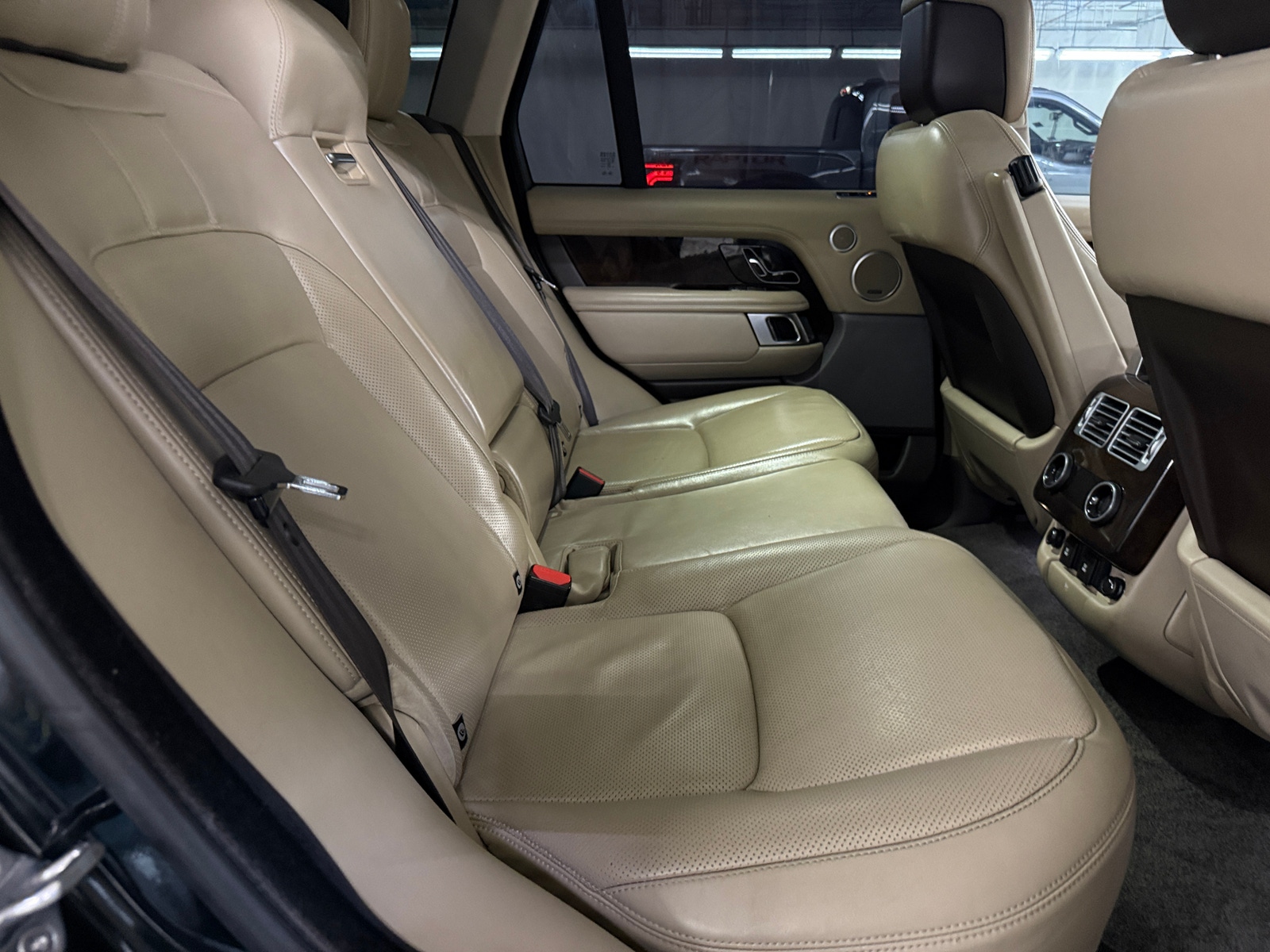 Thumbnail: 2018 Land Rover Range Rover - 5