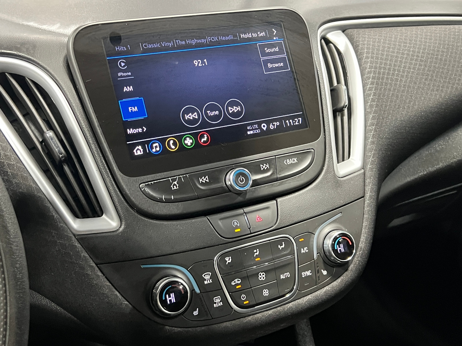 Thumbnail: 2024 Chevrolet Malibu - 4