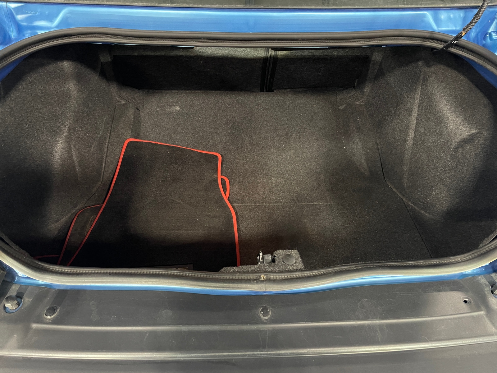 Thumbnail: 2015 Dodge Challenger - 5