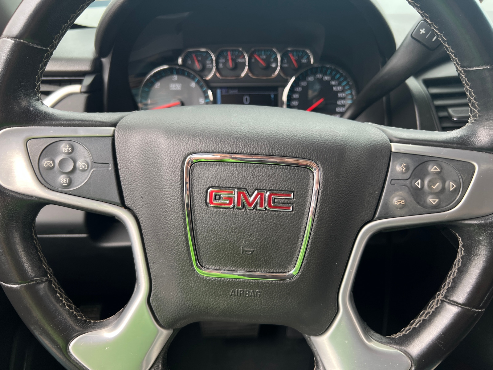 Thumbnail: 2019 GMC Yukon - 5