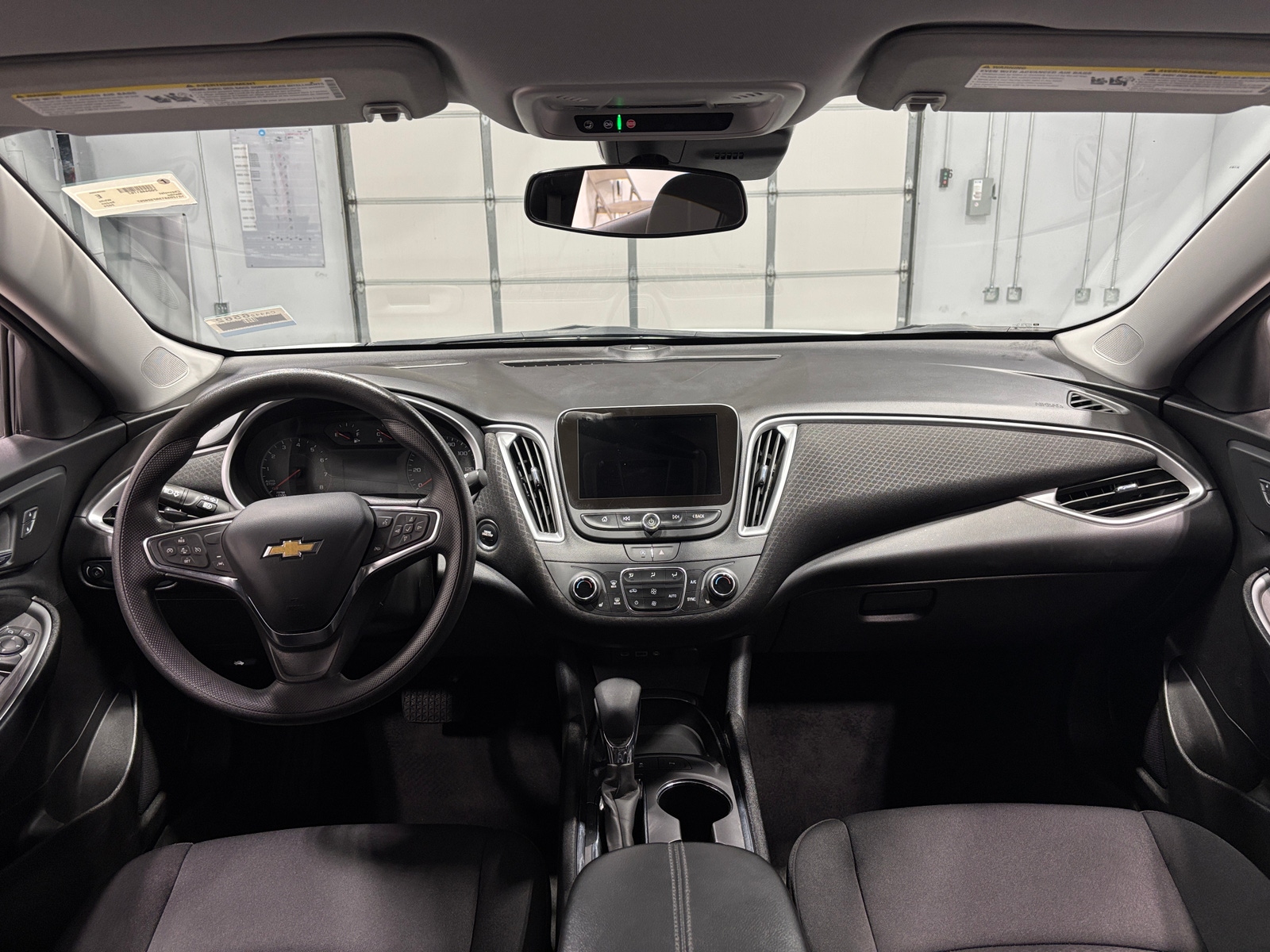 Thumbnail: 2024 Chevrolet Malibu - 3