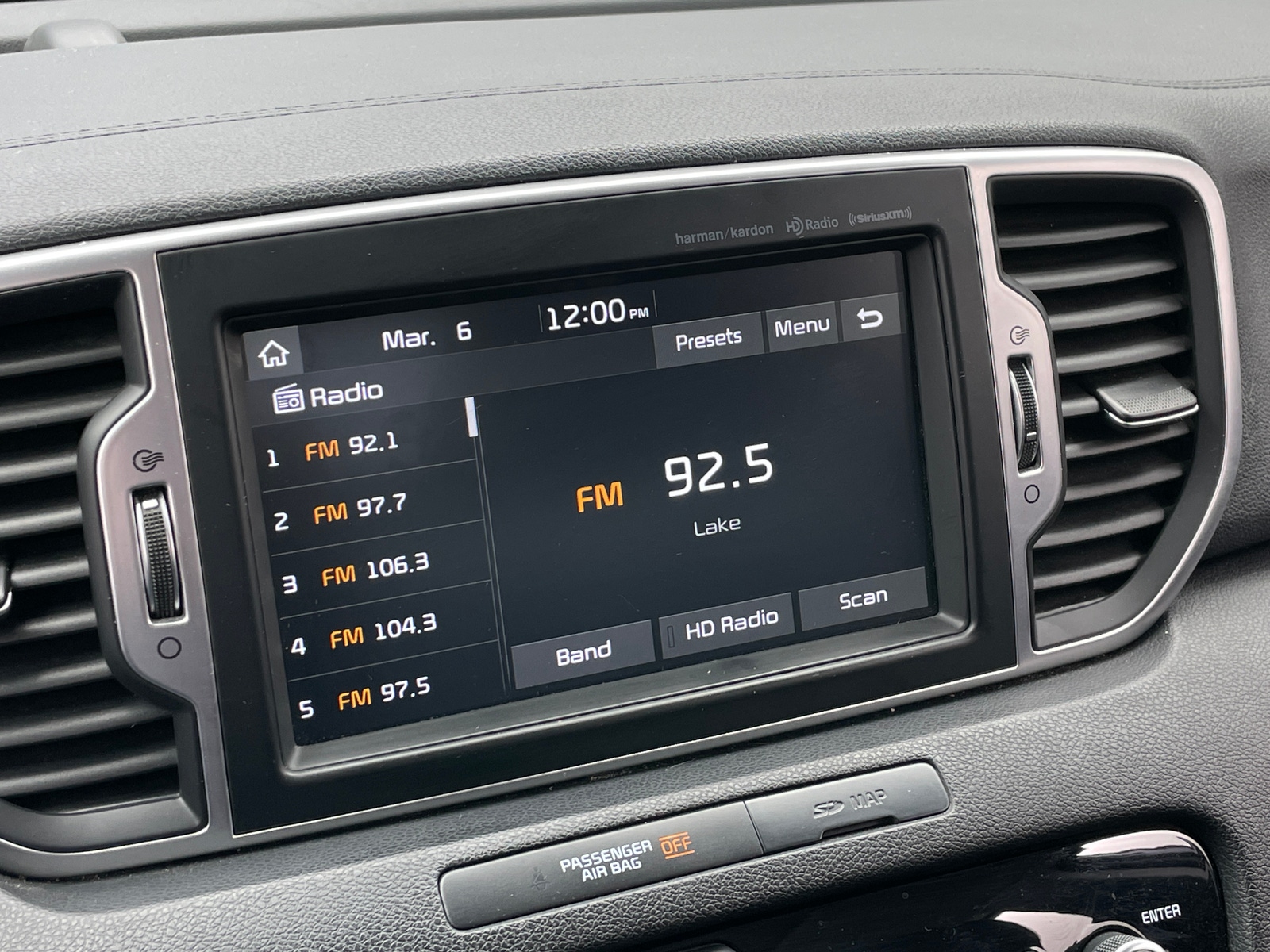 Thumbnail: 2018 Kia Sportage - 3