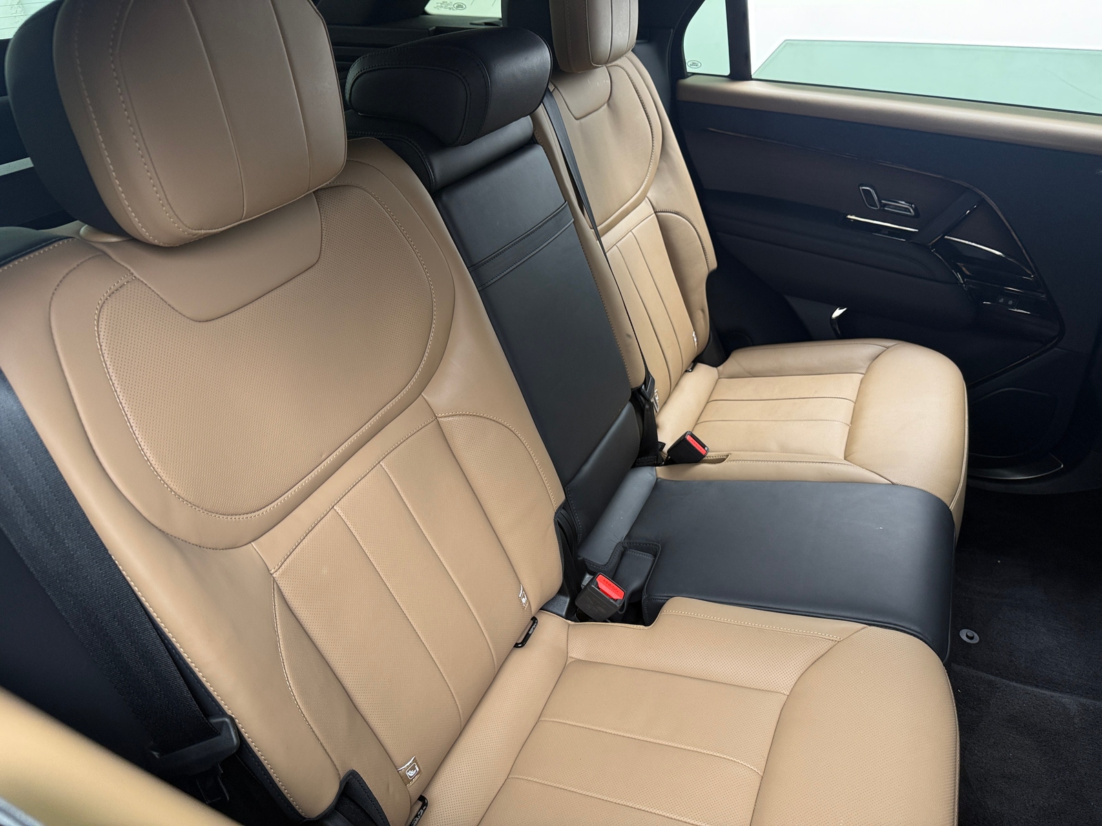 Thumbnail: 2024 Land Rover Range Rover Sport - 5