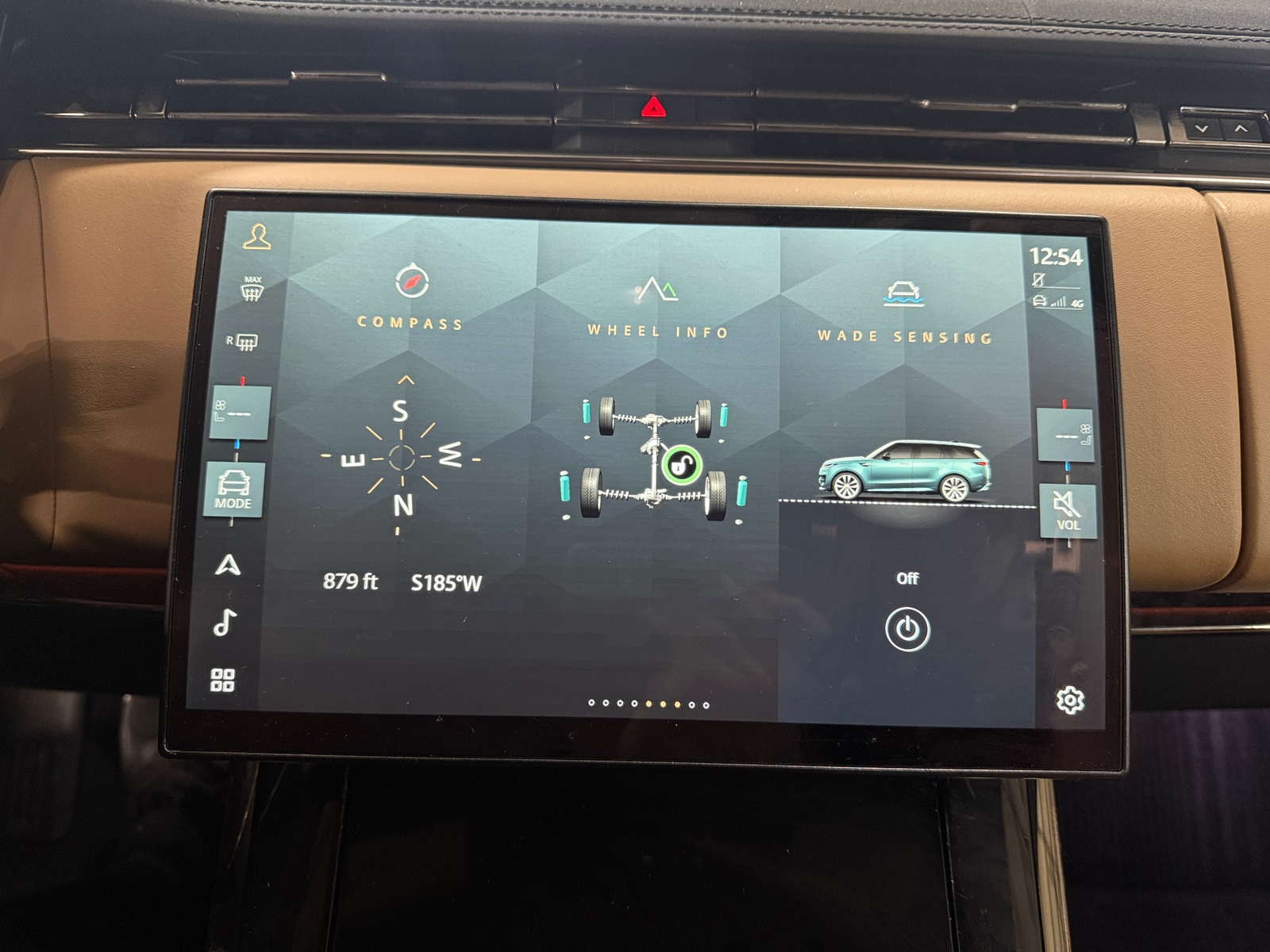 Thumbnail: 2024 Land Rover Range Rover Sport - 3