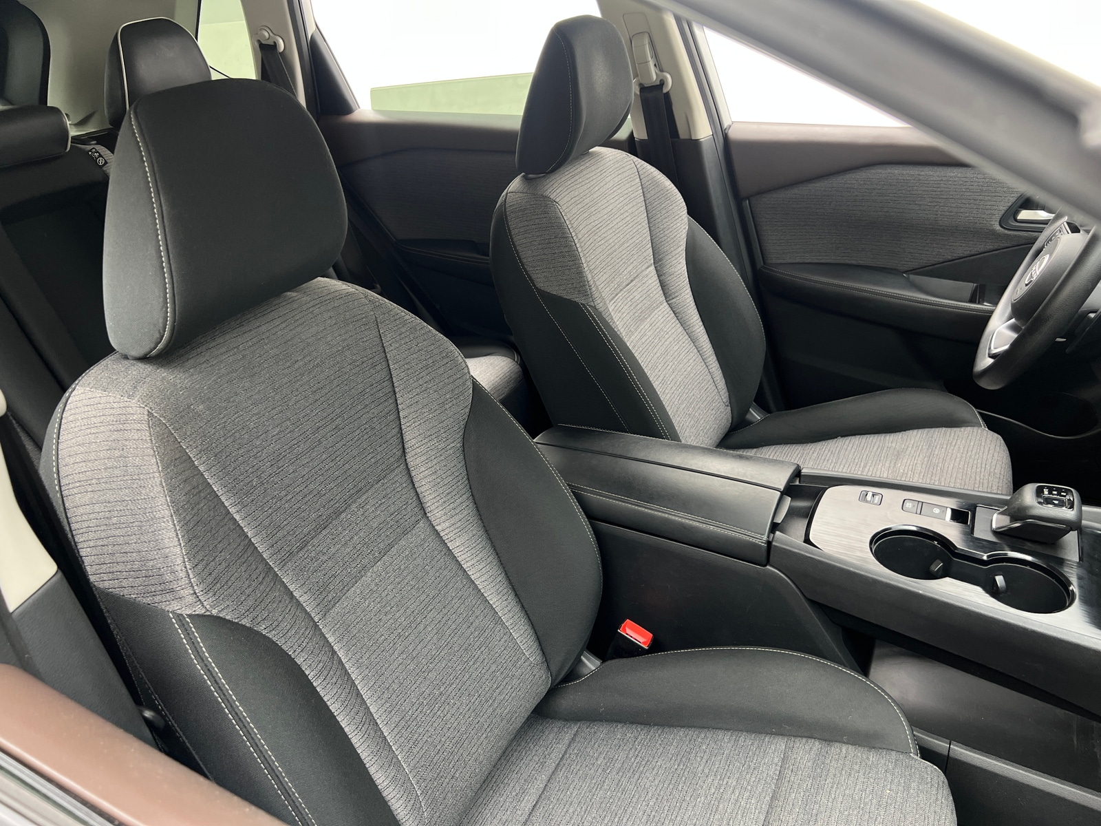 Thumbnail: 2022 Nissan Rogue - 2