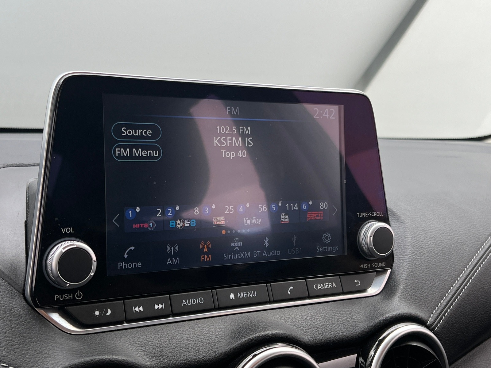 Thumbnail: 2023 Nissan Sentra - 4