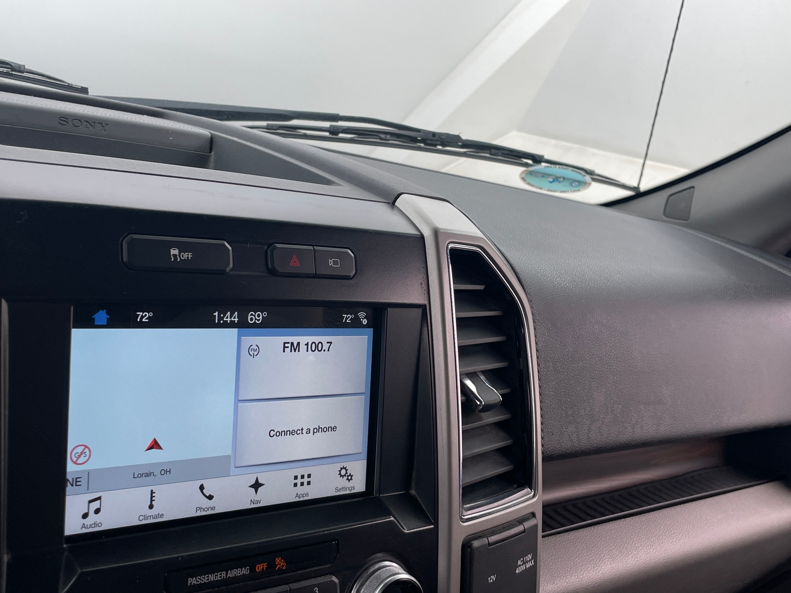 Thumbnail: 2017 Ford Econoline - 3