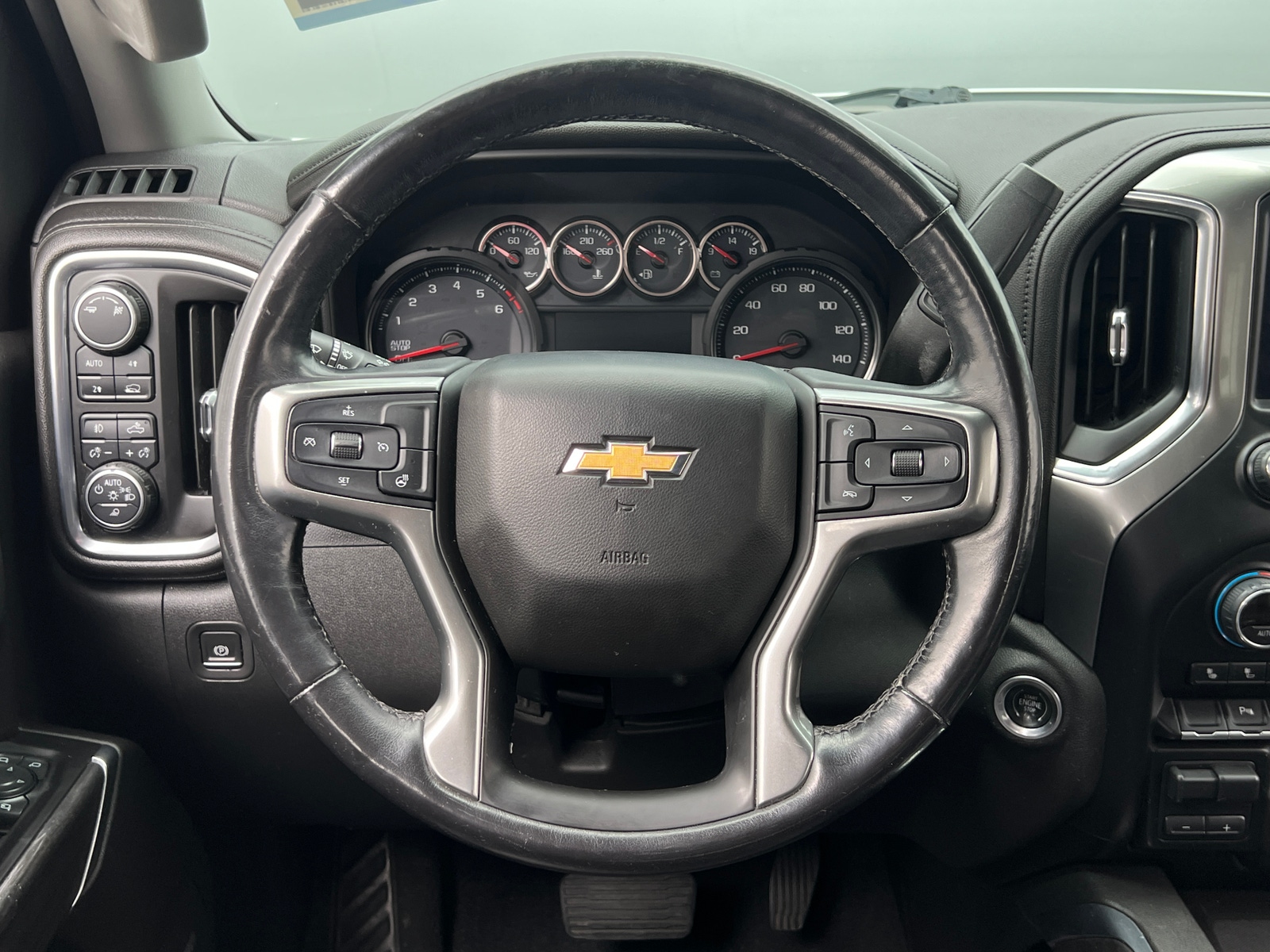 Thumbnail: 2019 Chevrolet Silverado 1500 - 4