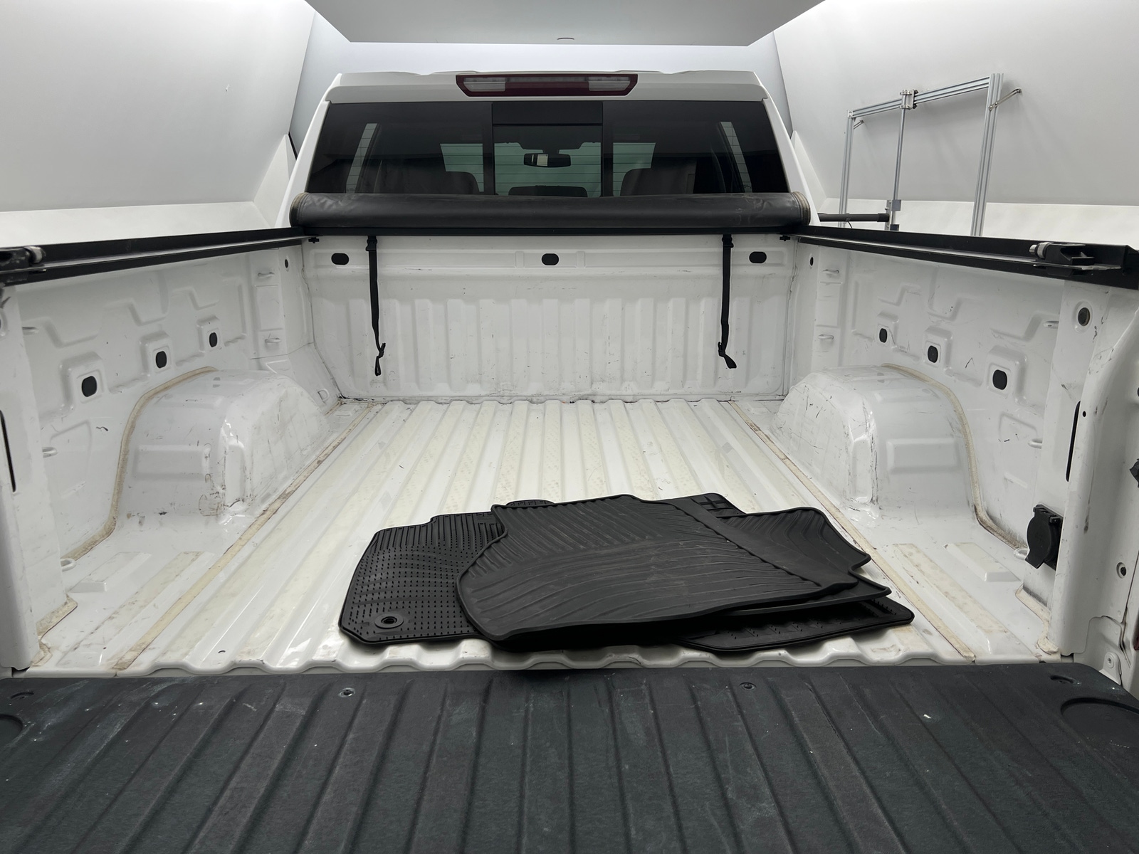 Thumbnail: 2019 Chevrolet Silverado 1500 - 6