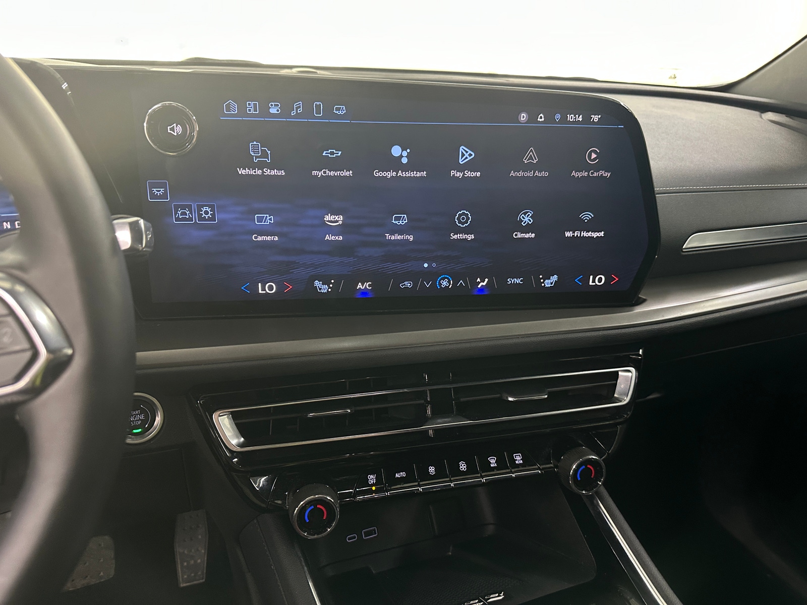 Thumbnail: 2025 Chevrolet Traverse - 4