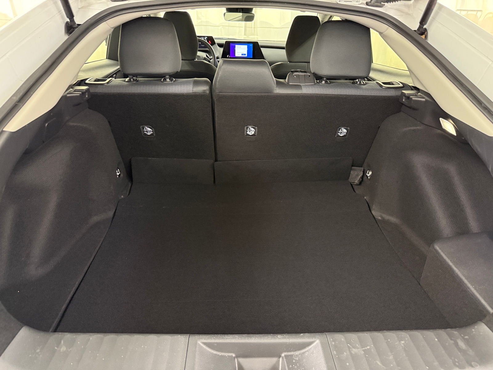 Thumbnail: 2024 Toyota Prius - 7