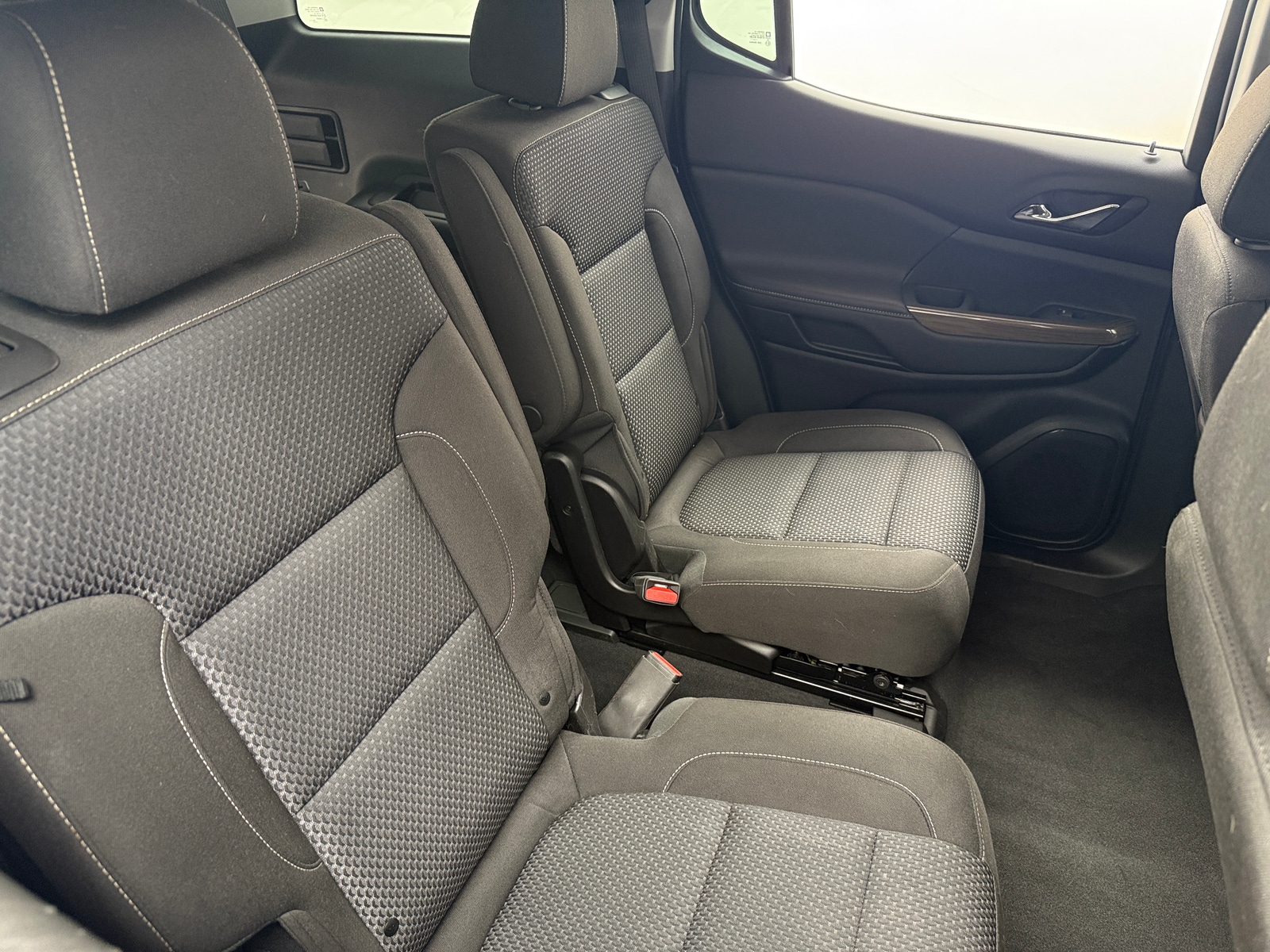 Thumbnail: 2023 GMC Acadia - 6