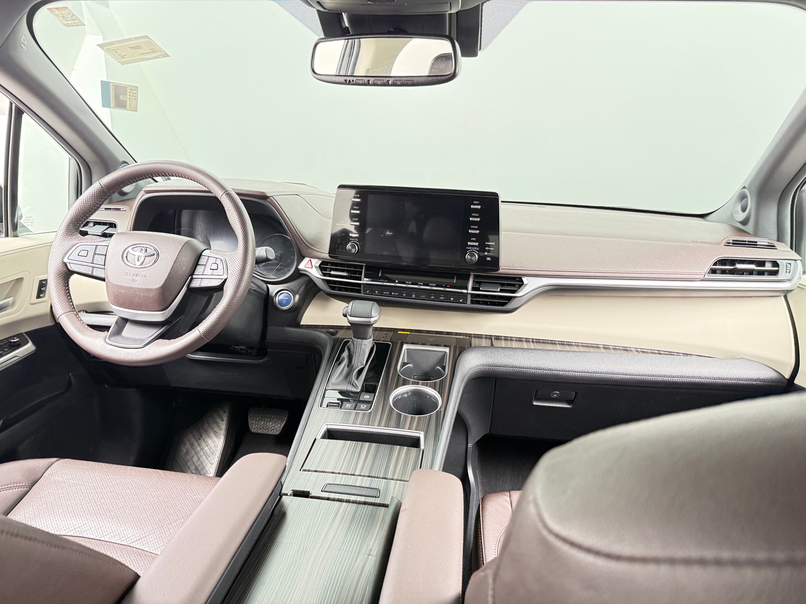 Thumbnail: 2024 Toyota Sienna - 2