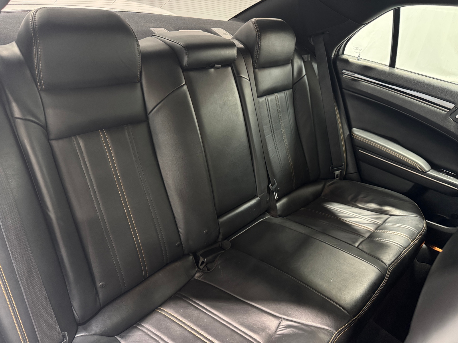 Thumbnail: 2016 Chrysler 300 - 5