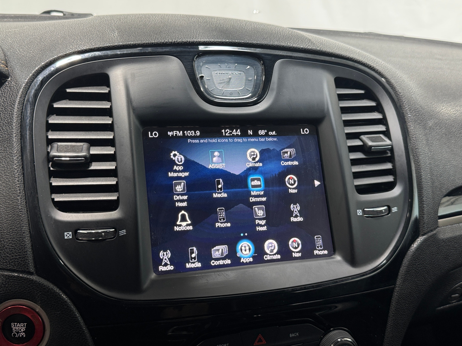 Thumbnail: 2016 Chrysler 300 - 3