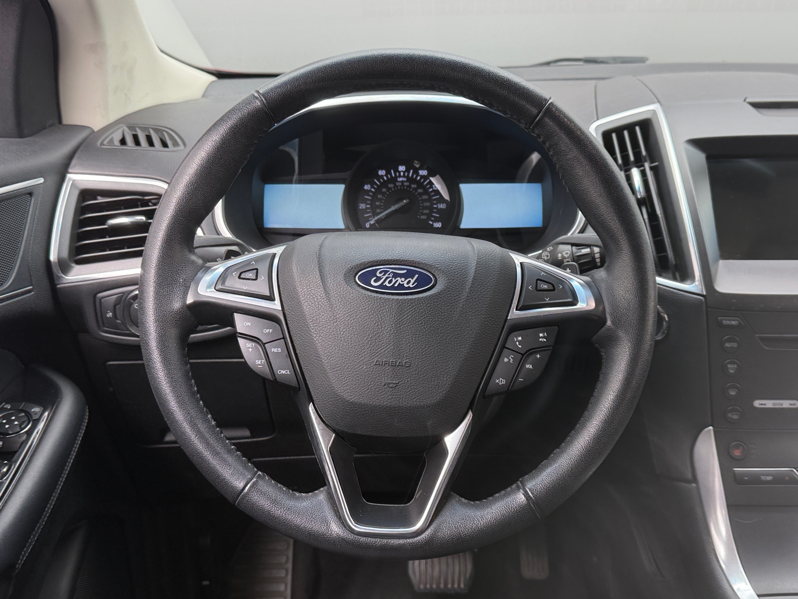 Thumbnail: 2018 Ford Edge - 4