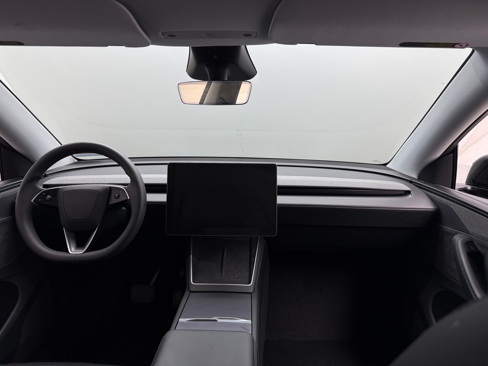 Thumbnail: 2026 Tesla Model Y - 2