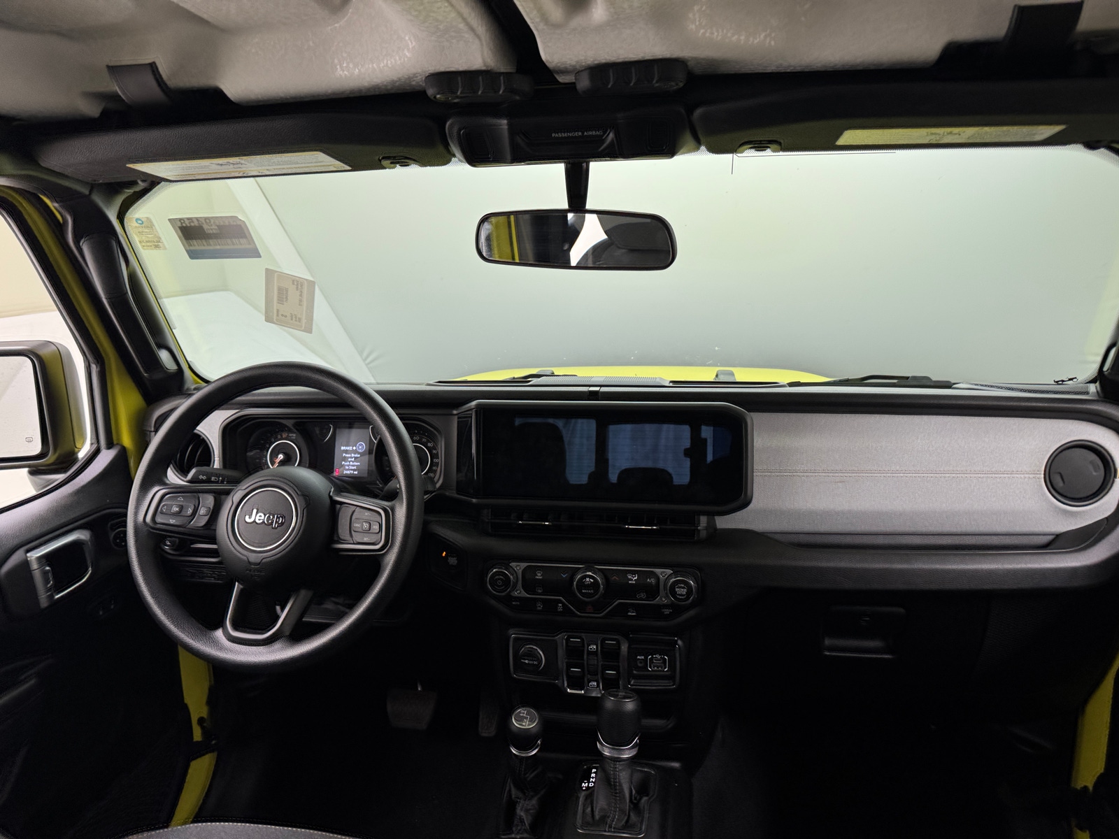 Thumbnail: 2024 Jeep Gladiator - 3