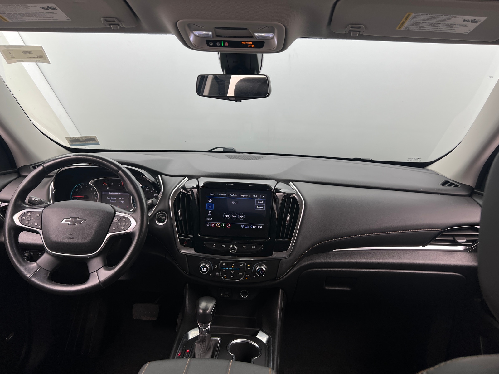 Thumbnail: 2021 Chevrolet Traverse - 2