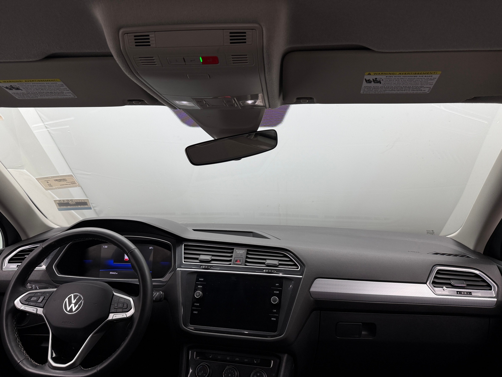 Thumbnail: 2024 Volkswagen Tiguan - 3