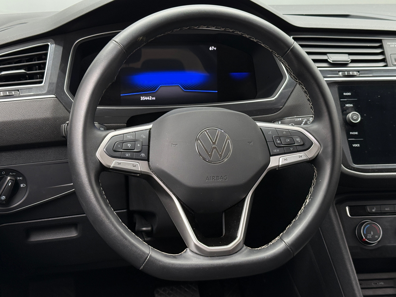 Thumbnail: 2024 Volkswagen Tiguan - 5