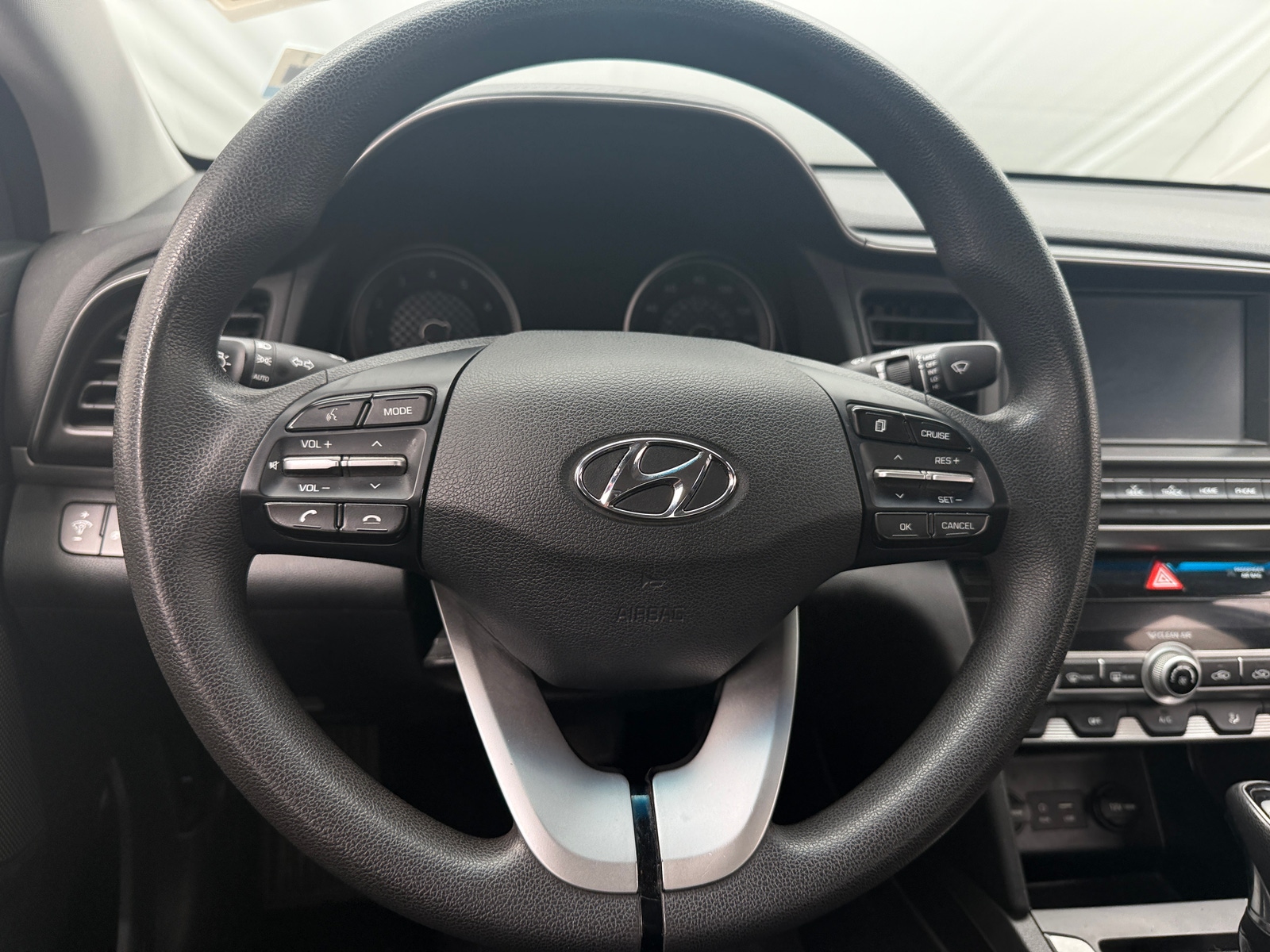 Thumbnail: 2020 Hyundai Elantra - 5