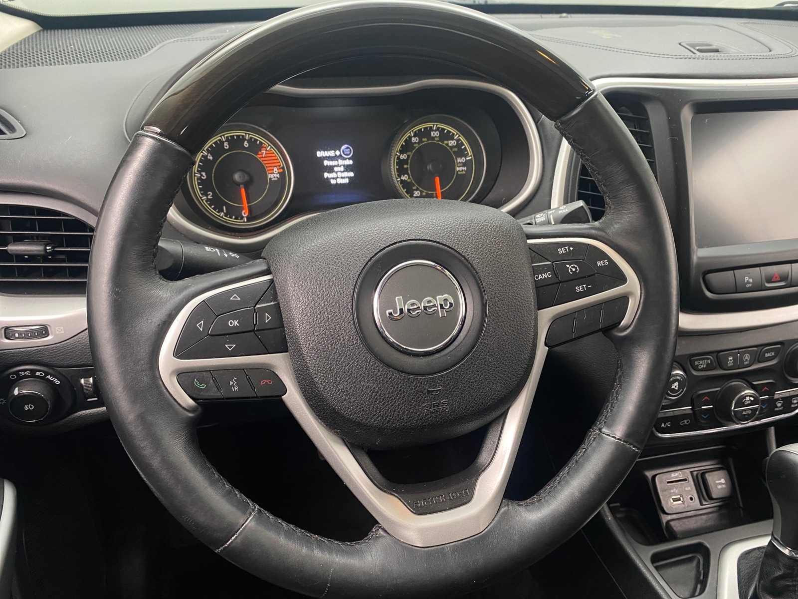 Thumbnail: 2016 Jeep Cherokee - 4