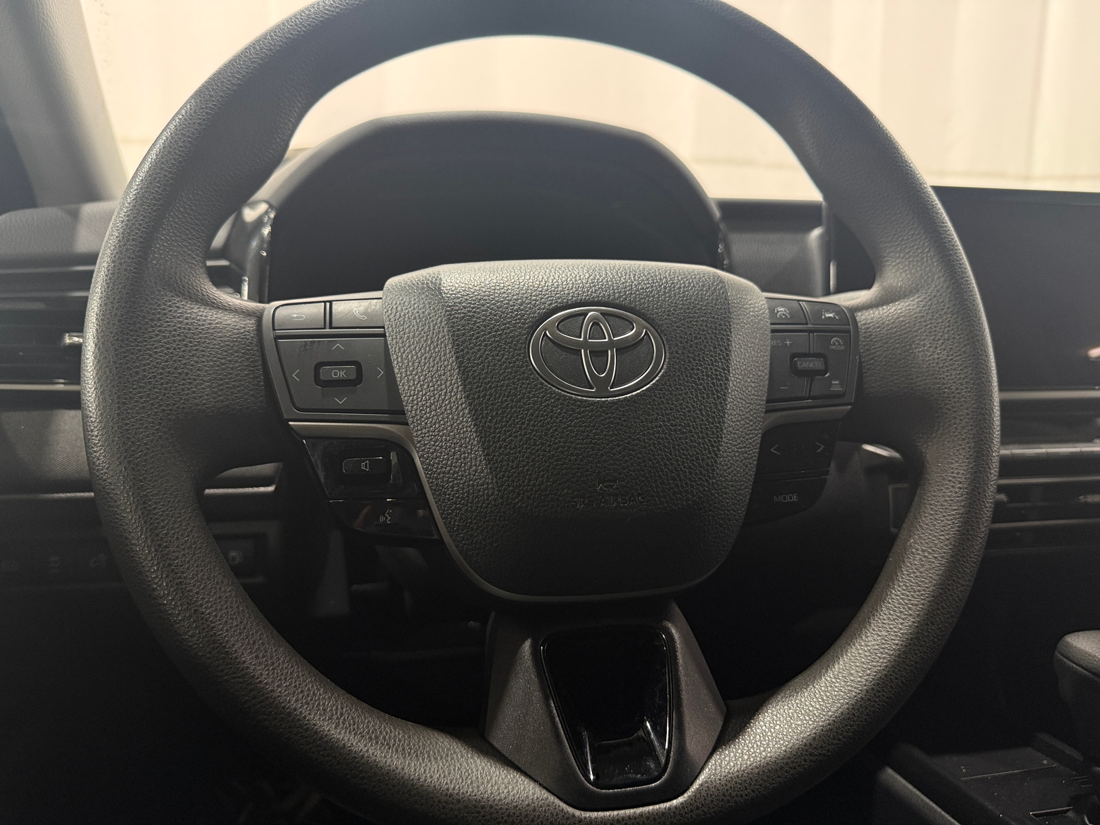 Thumbnail: 2025 Toyota Camry - 5