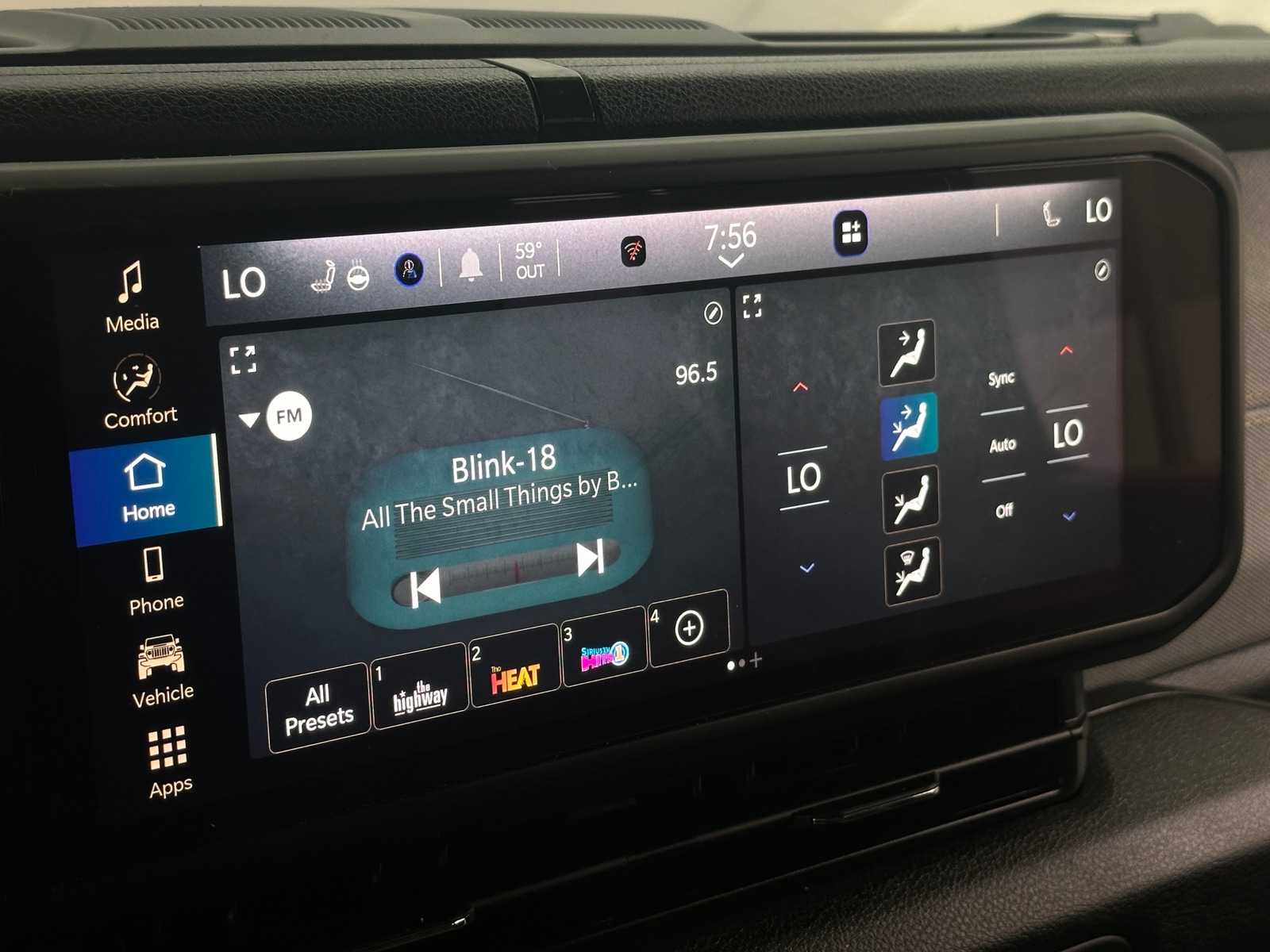 Thumbnail: 2024 Jeep Wrangler - 4