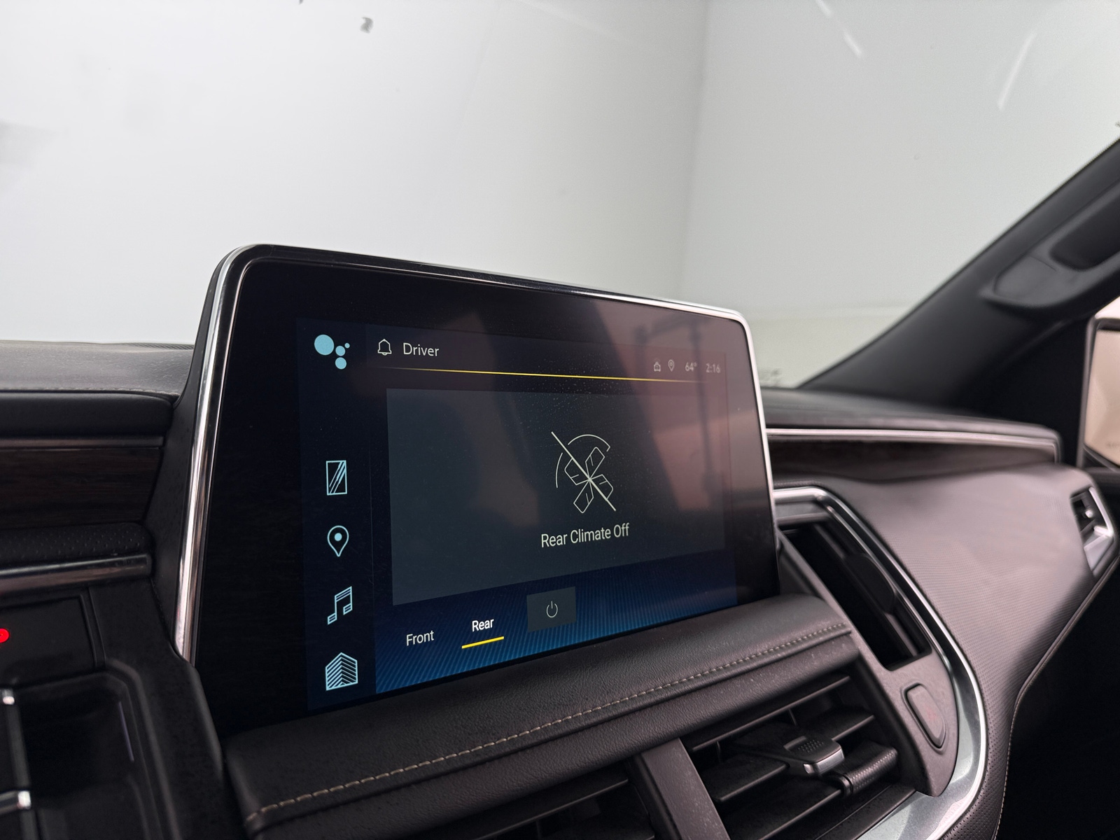 Thumbnail: 2023 Chevrolet Suburban - 3